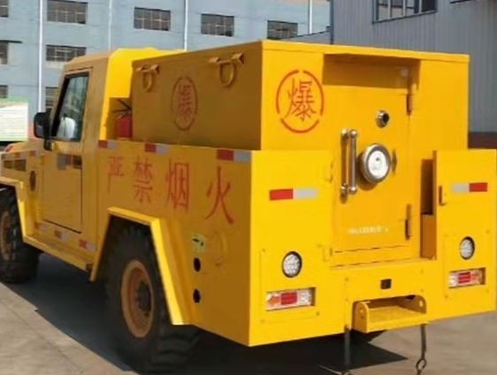 曲靖凯龙爆破器材运输车：保障爆破任务的安全运行