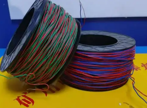 曲靖放炮线的主要材质有哪些?不同材质的适用场景有何区别?